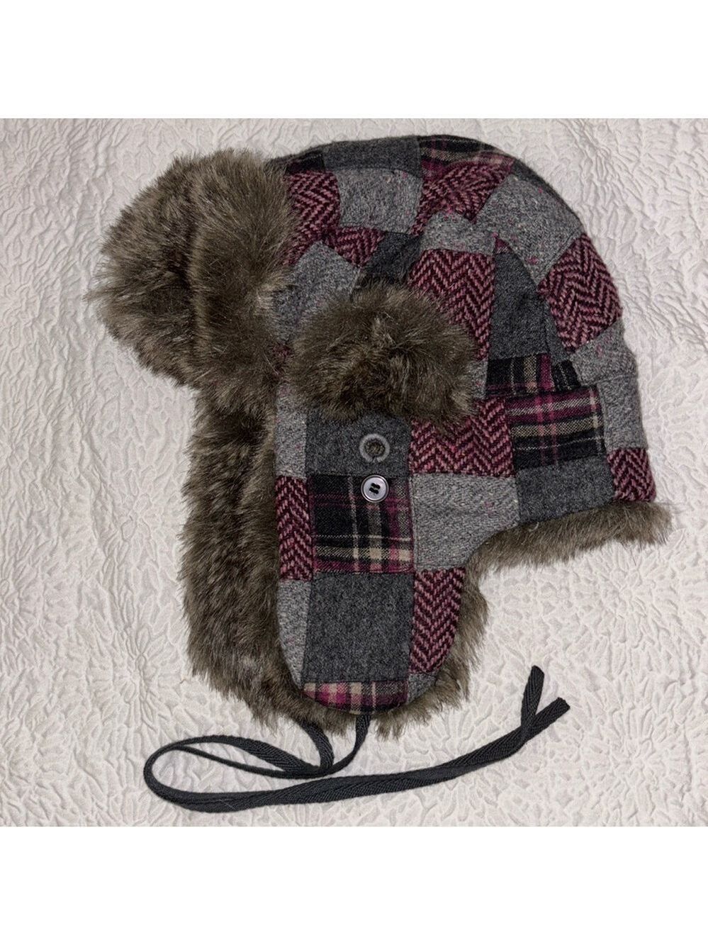 American Eagles Outfitters Printed Trapper Hat